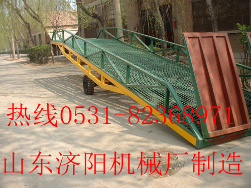 移動(dòng)液壓登車橋(點(diǎn)擊查看)